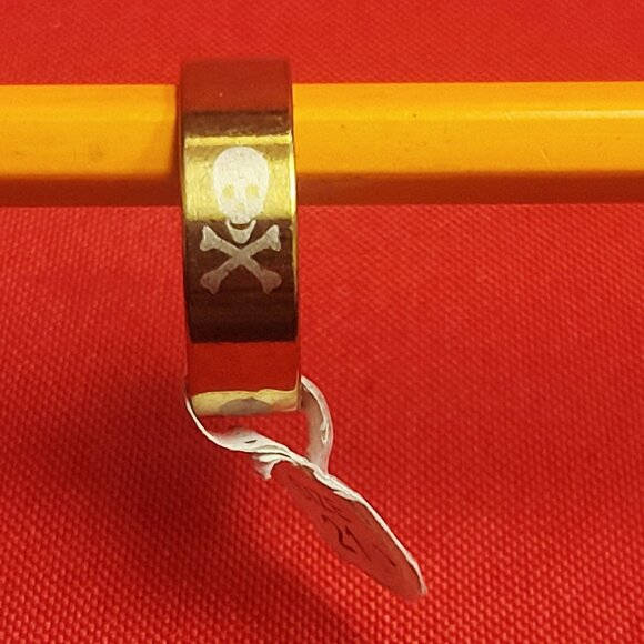 Stainless Steel Wide Band Engraved Skull Crossbones Ring Size 21 Gold Tone Unise - Picture 7 of 13